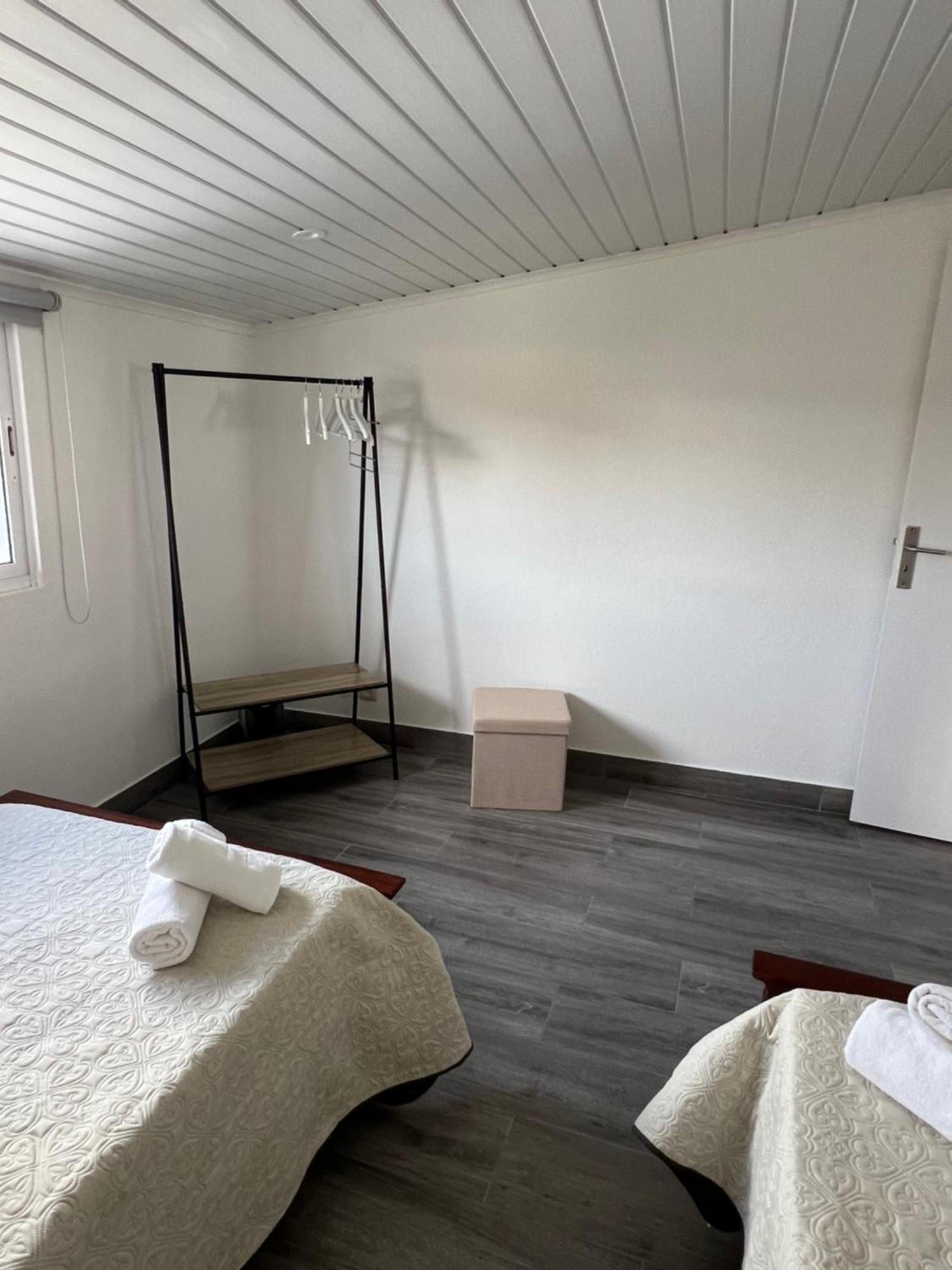 Casa A 2 Minutos A Pe De Piscina Natural Ponta Delgada Zewnętrze zdjęcie
